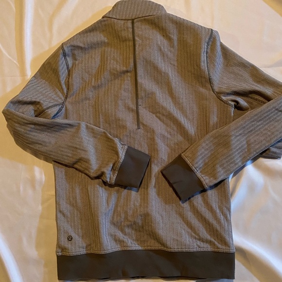 Lululemon Zip up - Picture 4 of 6